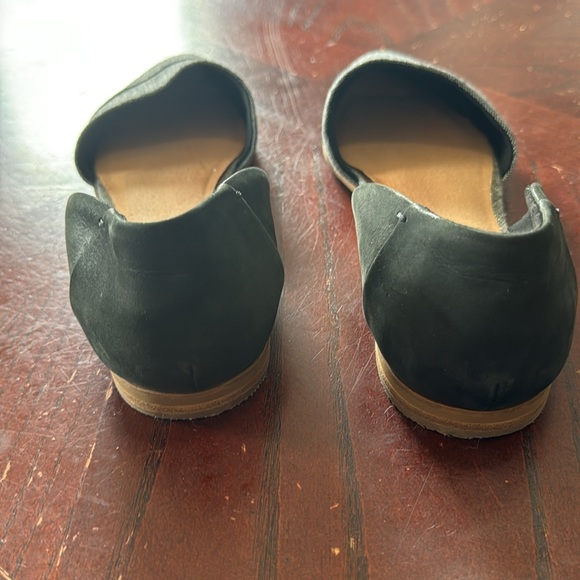 Toms woman’s shoes - Picture 2 of 2